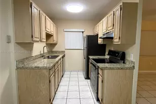 10370 SW 220th St, Cutler Bay, FL 33190 - Photo 4
