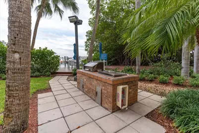 1627 Brickell Ave #1401, Miami, FL 33129 - Photo 58