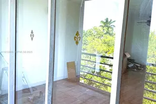 1401 NE 191st St, Miami, FL 33179 - Photo 12