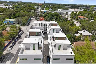 515 NE 61st St, Miami, FL 33137 - Photo 38