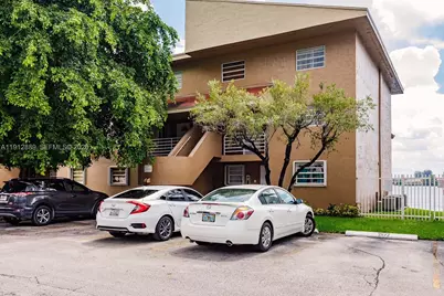 2670 W 60th St #90, Hialeah, FL 33016 - Photo 2