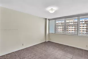 2030 S Ocean Dr, Hallandale Beach, FL 33009 - Photo 28