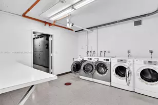 2030 S Ocean Dr, Hallandale Beach, FL 33009 - Photo 34