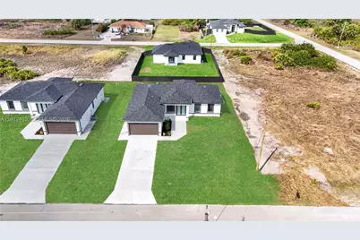 914 Manresa Ave S, Lehigh Acres, FL 33974 - Photo 30
