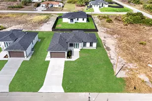 914 Manresa Ave S, Lehigh Acres, FL 33974 - Photo 30