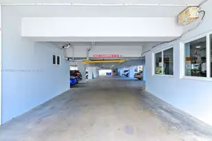 320 S Surf Rd, Hollywood, FL 33019 - Photo 52