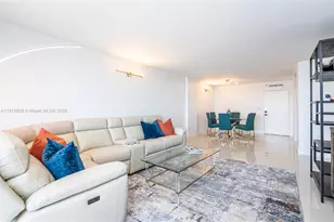 2780 NE 183rd St, Aventura, FL 33160 - Photo 4