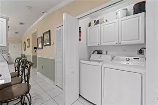 7020 W 35th Ave, Hialeah, FL 33018 - Photo 8