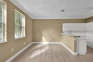 100 Jacaranda Country Club Dr, Plantation, FL 33324 - Photo 12