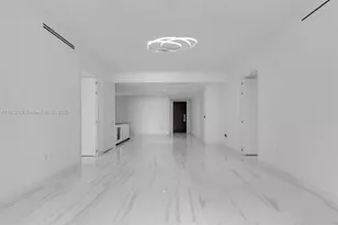 300 Biscayne Blvd Way, Miami, FL 33131 - Photo 10
