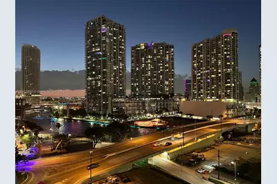 68 SE 6th St #2205, Miami, FL 33131 - Photo 2
