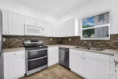 22264 SW 93rd Ct, Cutler Bay, FL 33190 - Photo 34