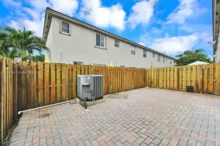 22264 SW 93rd Ct, Cutler Bay, FL 33190 - Photo 16