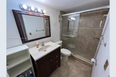 7160 Fairway Dr #J18, Miami Lakes, FL 33014 - Photo 10