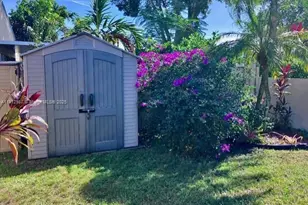 14630 S Beckley Square, Davie, FL 33325 - Photo 16