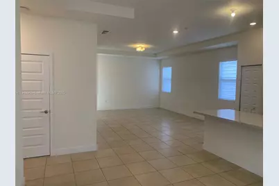 10443 NW 82nd St #31, Doral, FL 33178 - Photo 8