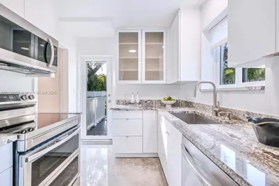 114 NE 107th St, Miami Shores, FL 33161 - Photo 14