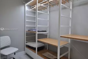 488 NE 18th St, Miami, FL 33132 - Photo 8