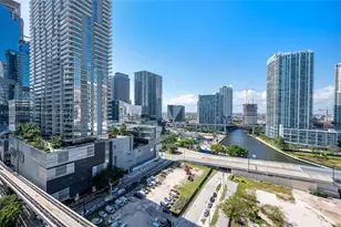 41 SE 5th St, Miami, FL 33131 - Photo 1