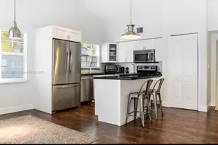 7611 Abbott Ave, Miami Beach, FL 33141 - Photo 2