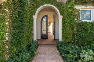 1295 Hatteras Ln, Hollywood, FL 33019 - Photo 2