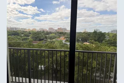 1801 SW 32nd Ave #504, Miami, FL 33145 - Photo 6