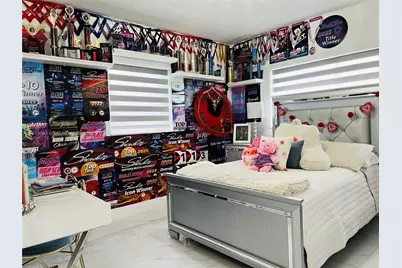 9645 SW 10th Ter, Miami, FL 33174 - Photo 36