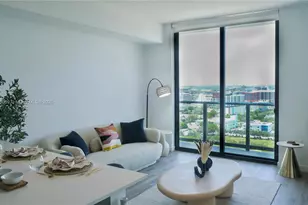 1642 NE 1st Ave, Miami, FL 33132 - Photo 2