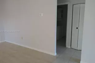 428 Hunter Cir, Kissimmee, FL 34758 - Photo 4