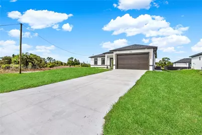 916 Manresa Ave S, Lehigh Acres, FL 33974 - Photo 22