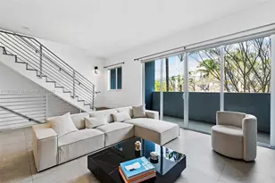 704 NE 5th St, Fort Lauderdale, FL 33301 - Photo 1