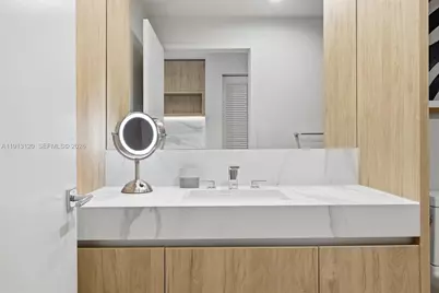 11 NE 6th St #1906, Miami, FL 33132 - Photo 26