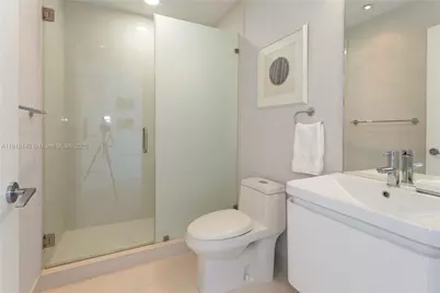 2020 N Bayshore Dr #2903, Miami, FL 33137 - Photo 28