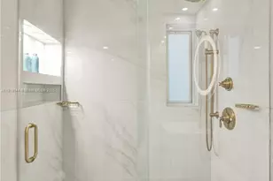 2421 NE 7th Pl, Fort Lauderdale, FL 33304 - Photo 20