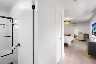 1115 N 13th Terrace, Hollywood, FL 33019 - Photo 32