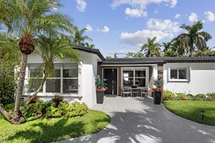 1115 N 13th Terrace, Hollywood, FL 33019 - Photo 2