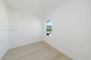 2925 13th St N, Saint Petersburg, FL 33704 - Photo 26