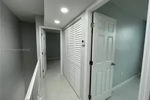 3865 W 9th Ave, Hialeah, FL 33012 - Photo 20