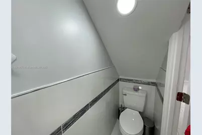 3865 W 9th Ave #35, Hialeah, FL 33012 - Photo 18
