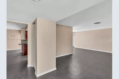 6360 Simmons St, Miami Lakes, FL 33014 - Photo 4