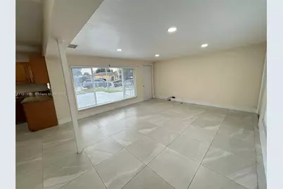 610 E 8th Ave, Hialeah, FL 33010 - Photo 8