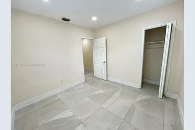 610 E 8th Ave, Hialeah, FL 33010 - Photo 32