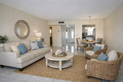 8901 Sunrise Lakes Blvd #204, Sunrise, FL 33322 - Photo 2