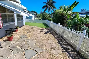 5010 NW 51st Ct, Tamarac, FL 33319 - Photo 16