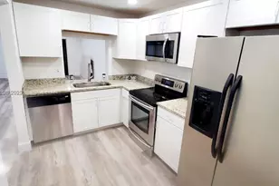 9000 NW 28th Dr, Coral Springs, FL 33065 - Photo 14