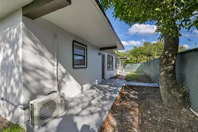 1710 NW 9th St #1-2, Fort Lauderdale, FL 33311 - Photo 6