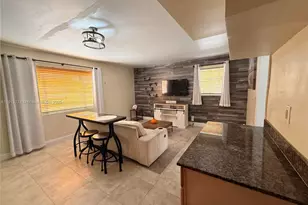 2435 Wilson St, Hollywood, FL 33020 - Photo 8