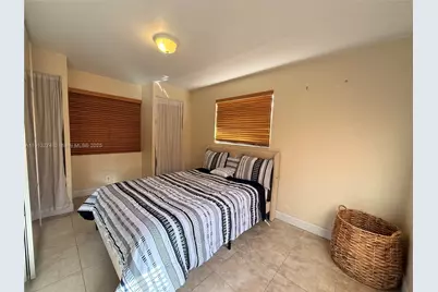 2435 Wilson St #1, Hollywood, FL 33020 - Photo 10