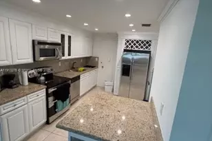 5055 Collins Ave, Miami Beach, FL 33140 - Photo 2