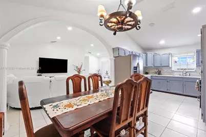 12535 SW 219th St, Miami, FL 33170 - Photo 8